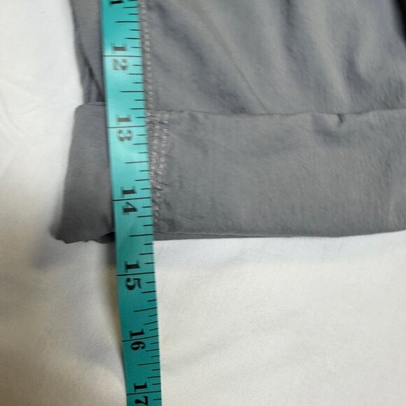 KÜHL Women’s Kontra Capri Pants – Style 6120, Light Gray, Size 8, EUC - Picture 9 of 14